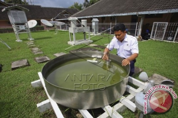 el nino di indonesia pdf