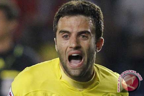 Pemain depan Villarreal Rossi harus absen 10 bulan - 20120424giuseppe-ross