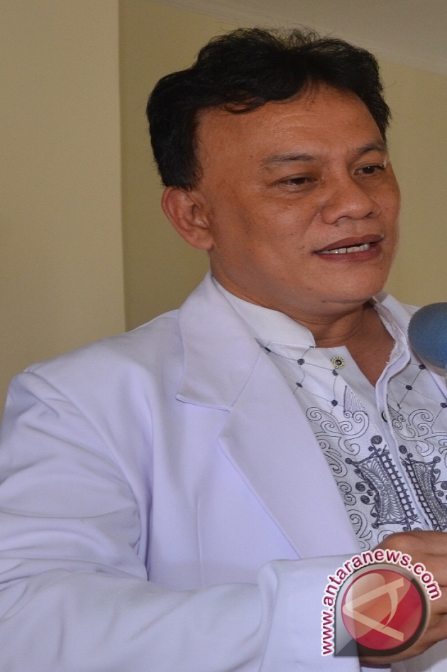 IDI Gorontalo Usul Dokter Umum Tempuh Spesialis - 20140425ketua-idi-provinsi-gorontalo-dr.ar.mohammad-sppdfinasim