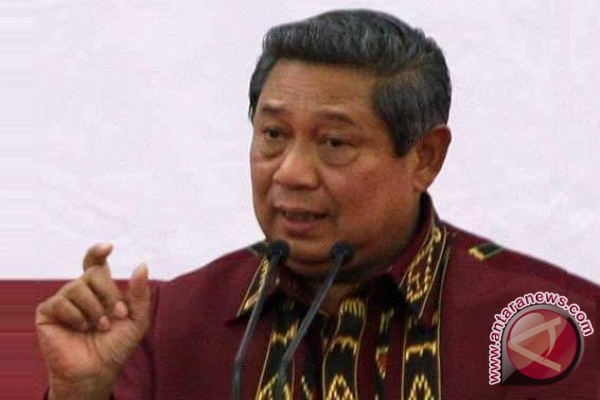 Presiden Sangat Gemari Soto dan Kupat Tahu Pacitan - 20121006presiden