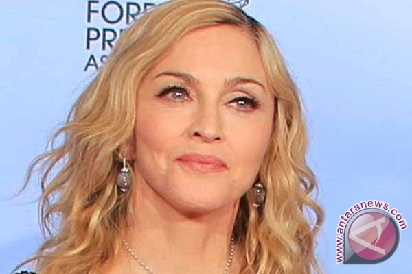 Film Lucy Dilarang | madonna dilarang masuk bioskop gara gara berisik antara Film Lucy Dilarang | madonna dilarang masuk bioskop gara gara berisik antara