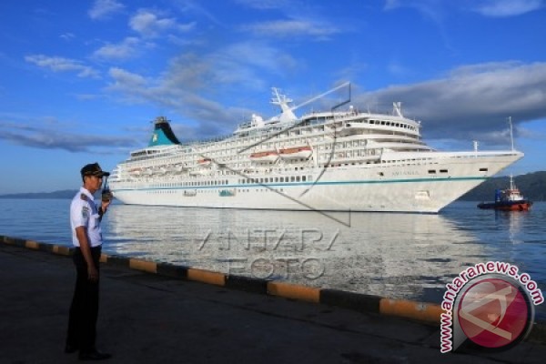 Ternate titik persinggahan kapal pesiar