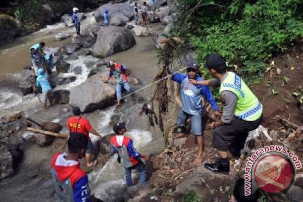 Pemkot Ambon dorong budaya gotong royong