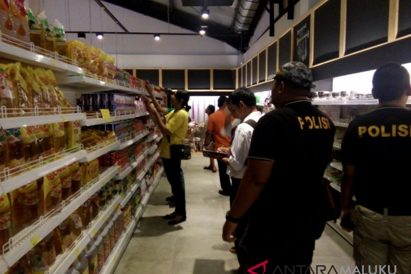 Satgas temukan makanan kedaluarsa di Ambon