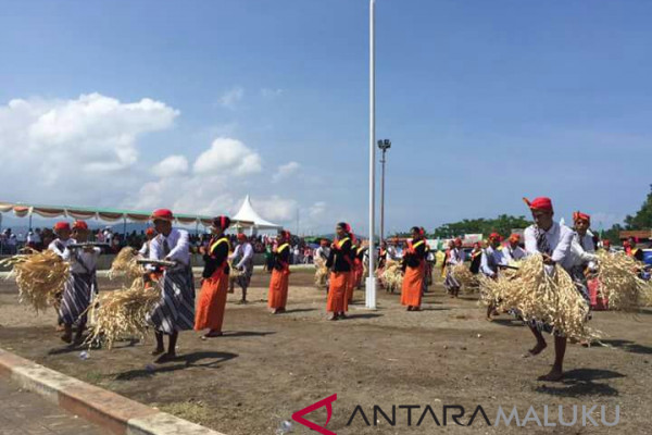 Bupati resmikan satu dekade Festival Teluk Jailolo
