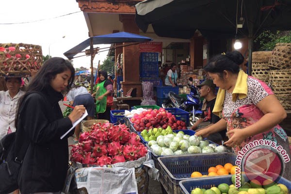 Harga Buah Di Pasar Kumbasari Denpasar Stabil ANTARA 