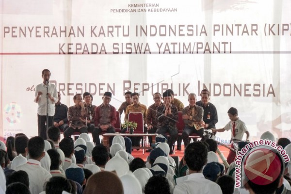 zakat penyerahan berita acara Sekolah Putus Anak Ingin Presiden  News Ada  Tak ANTARA Bali