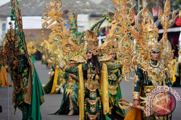 Presiden Jokowi: Jember Kota Karnaval Dunia - ANTARA News Bali