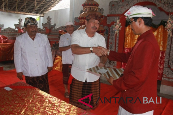 Bupati Jembrana: hubungan desa adat-desa dinas harus harmonis