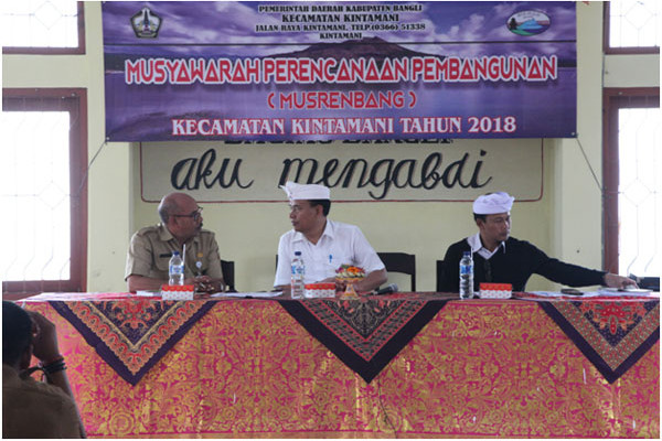 Bupati Bangli minta perbekel perketat pengawasan proyek