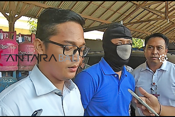 Polres Gianyar tangkap pengoplos gas 12 kg (video)