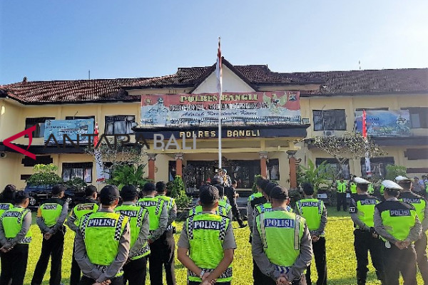 Jelang IMF, Polisi Bangli dilatih Bahasa Inggris