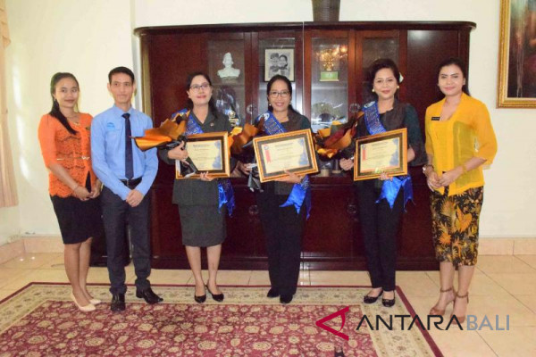 Ketua TP PKK terima