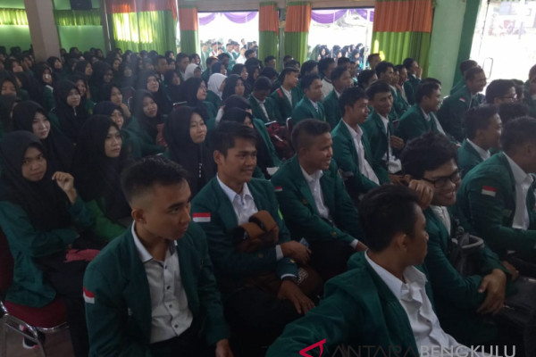 Sebagian peserta KKN IAIN Bengkulu bertugas di Malaysia