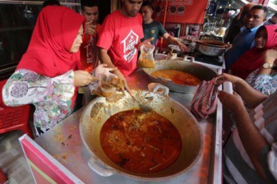 Masakan tradisional menu berbuka