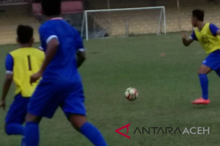 Persiraja butuh satu striker lagi
