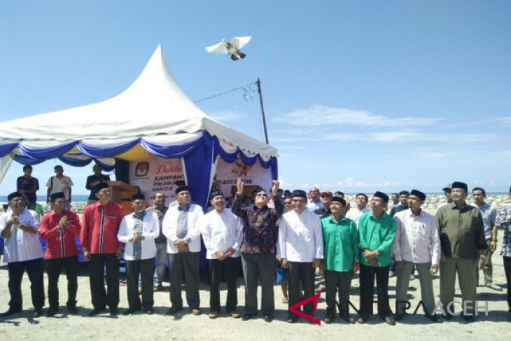 Paslon Aceh Selatan deklarasi kampanye damai
