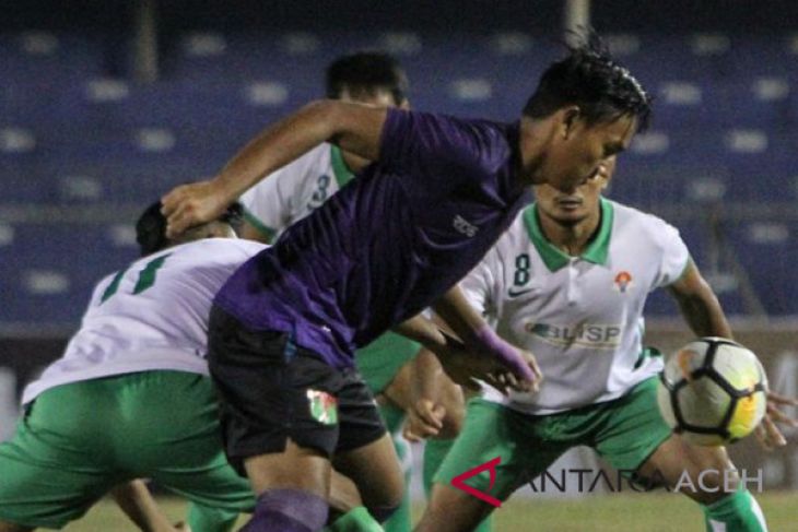 Persita menang 2-1 atas Blitar