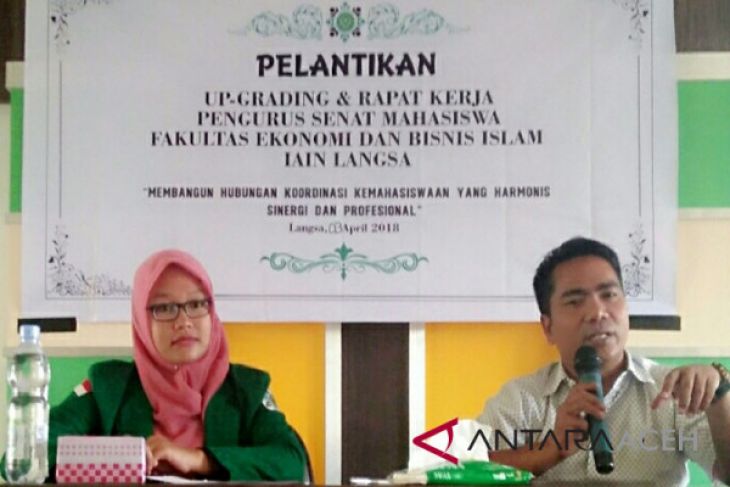 Akademisi: parlemen kumpulan orang pintar dan akomodatif