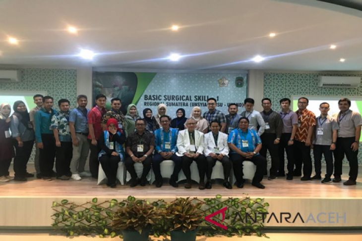 21 dokter obgyn dilatih keterampilan bedah dasar