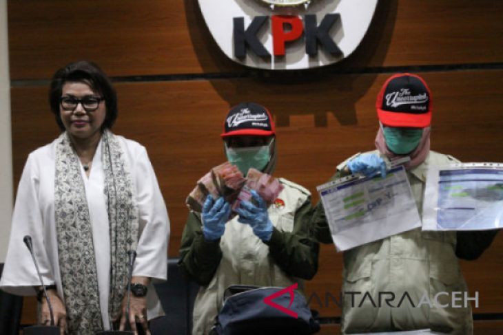KPK geledah Kantor Dinas Pendidikan Aceh