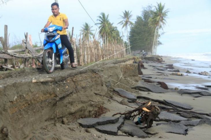 Pemuda minta pemerintah bangun jalan desa Aceh Selatan