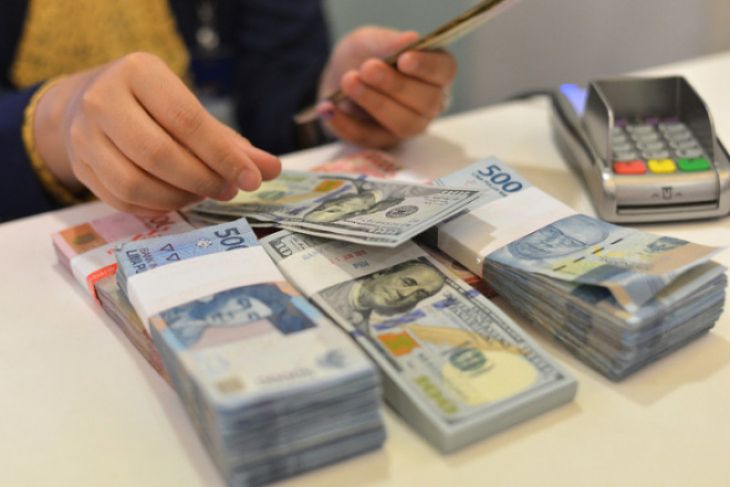 Rupiah kembali melemah jadi RP15.205