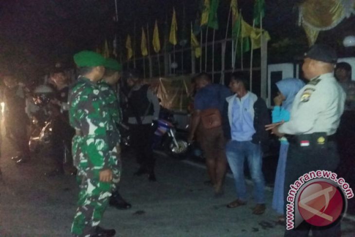TNI-Polri patroli jelang pilkada