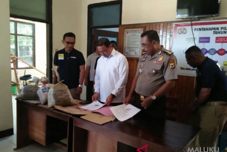 Polres SBB tahan lima tersangka kasus cinnabar
