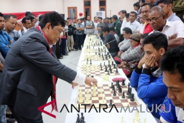 Seorang pecatur Maluku kalahkan Utut Adianto