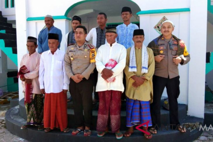 Polres Malra gelar salat gaib