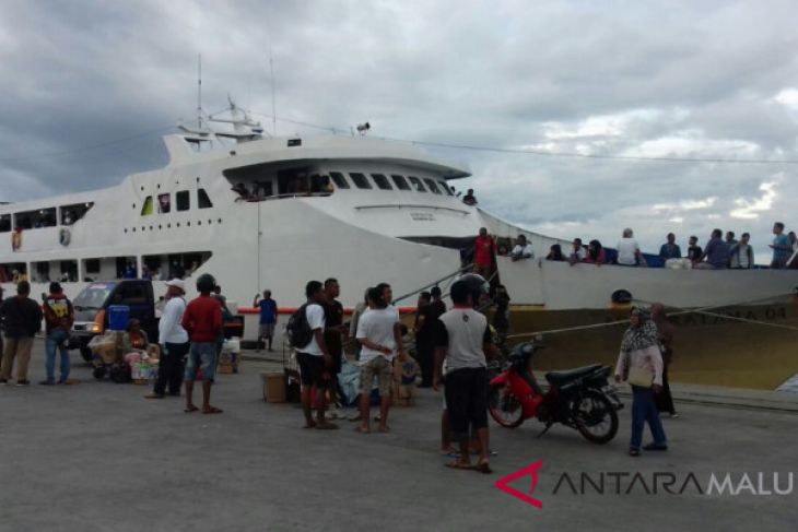 Aktivitas pelayaran di Ternate normal