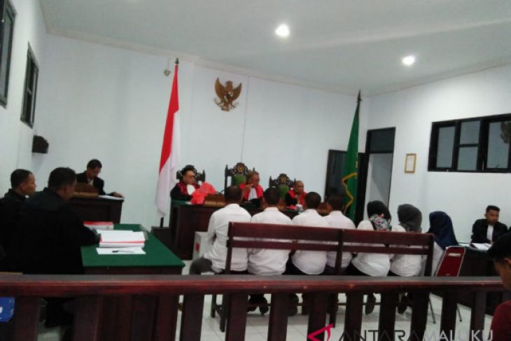 Dua terdakwa tindak pidana Pemilu minta dibebaskan