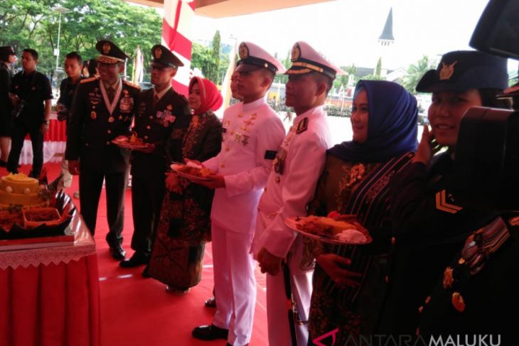 Kodam Pattimura sumbang Rp300 juta ke Palu