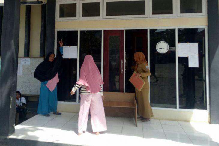 Bupati Morotai tidak diizinkan ke luar negeri