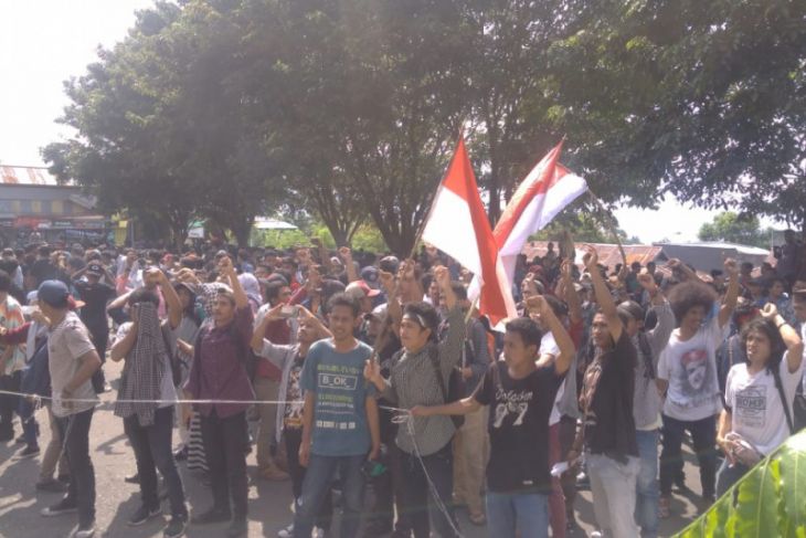 Harga kopra pengaruhi nilai tukar petani Malut