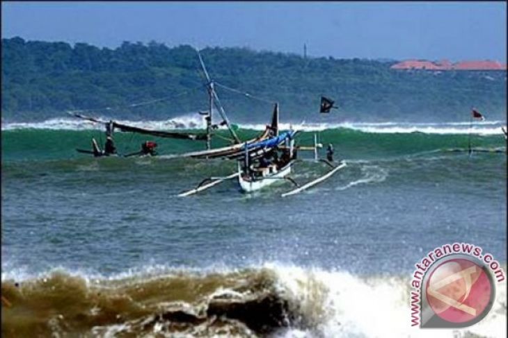 BMKG: potensi gelombang Selat Karimata capai 3,0 meter