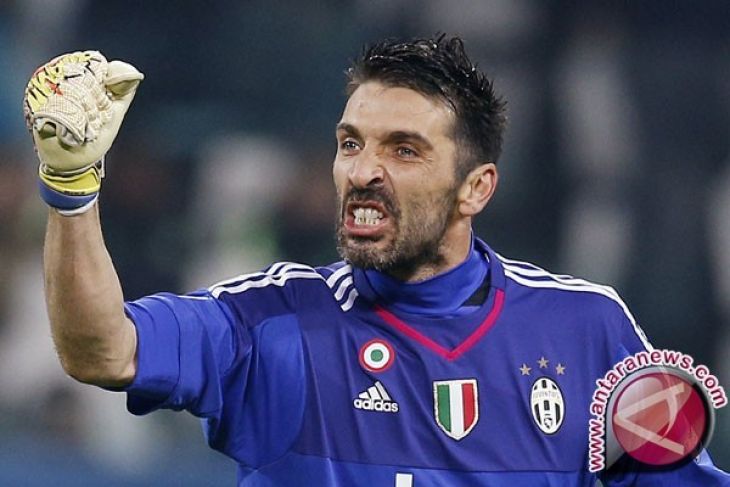 Buffon Sedih Italia tak Lolos ke Piala Dunia
