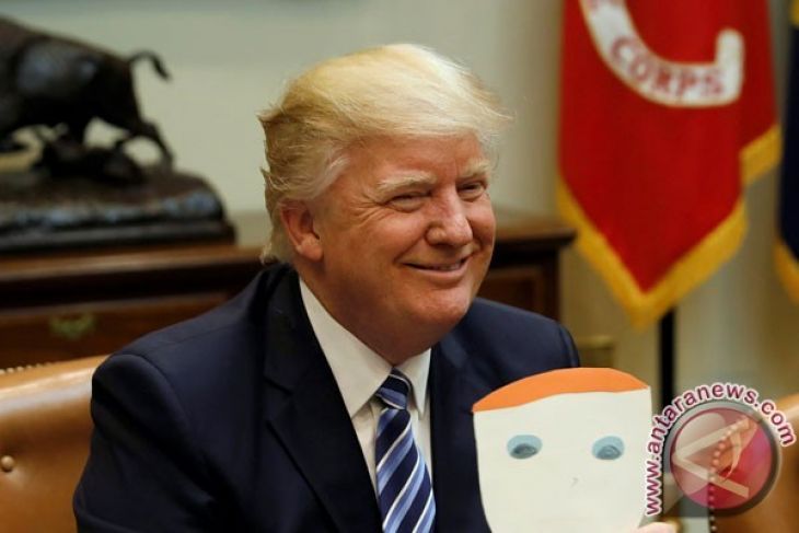 Trump siap bantu negara NATO membeli persenjataan AS