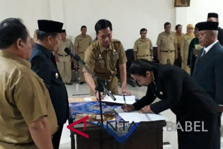 Bupati Bangka Tengah rotasi 26 pejabat