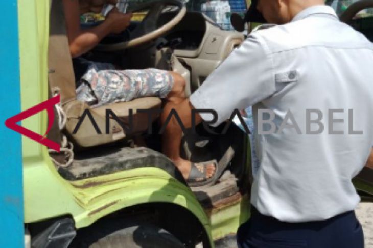 Diperkimhub Bangka Tengah cek kelaikan kendaraan umum