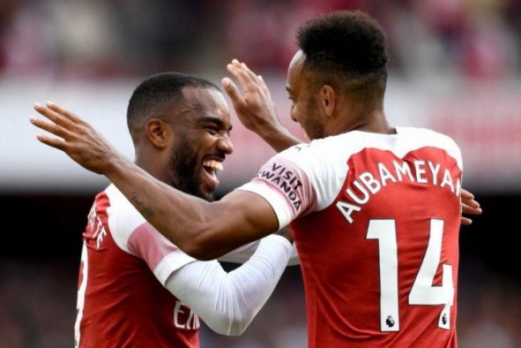 Arsenal sukses bungkam Everton berkat gol Lacazette-Aubameyang