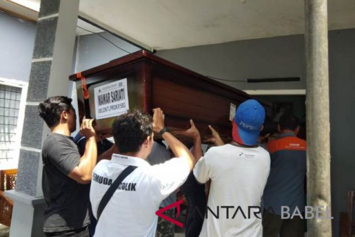 Jenazah Mawar Sariati korban JT610 tiba di Muntok