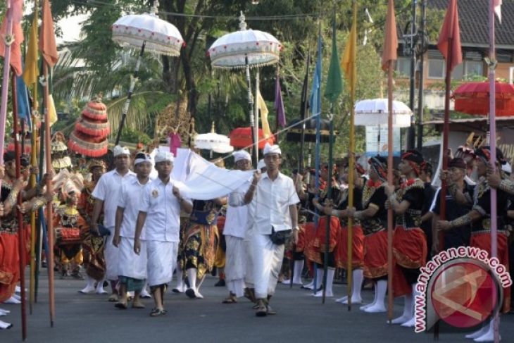 Parade Budaya awali