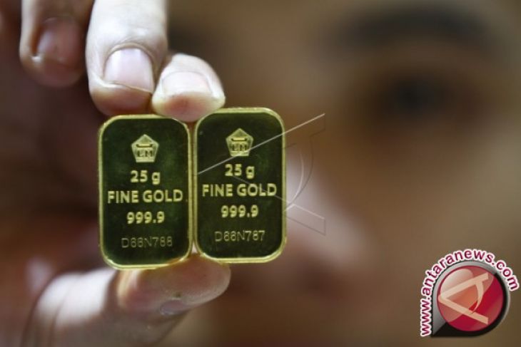 Kontrak emas berjangka turun