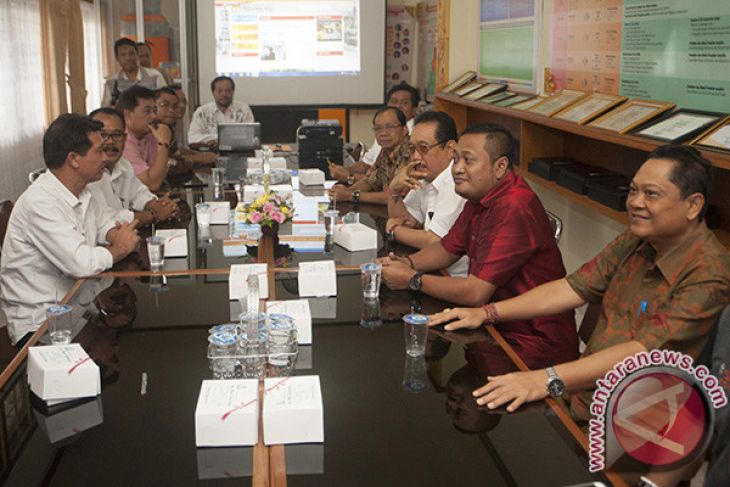Pilkada Bali, menang elegan, dan netralitas ASN