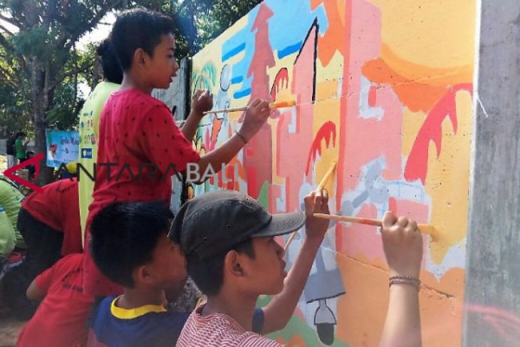 Delapan tim ikuti melukis mural