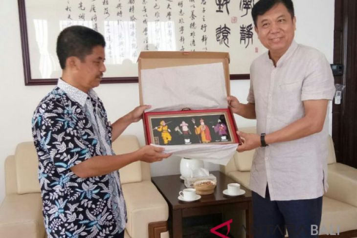 Konjen RRT Denpasar ingin tingkatkan hubungan antarmasyarakat