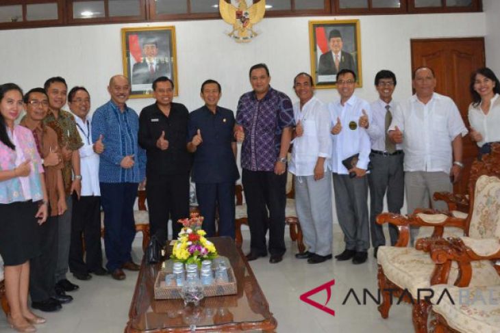Mangku Pastika dorong