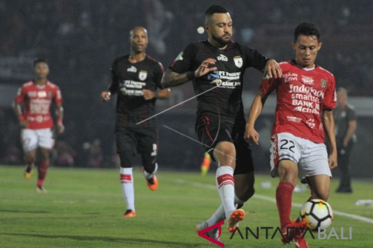 Pelatih: kado Lebaran, kemenangan Bali United atas Persipura